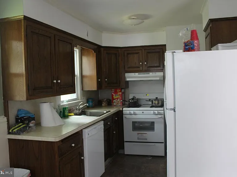 408 Villanova Rd — Photo 5