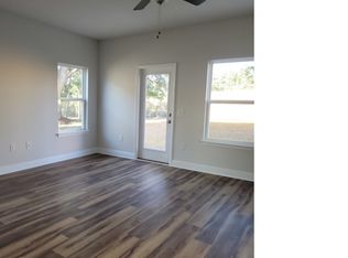 388 Hilburn Ln, Pensacola, FL 32504
