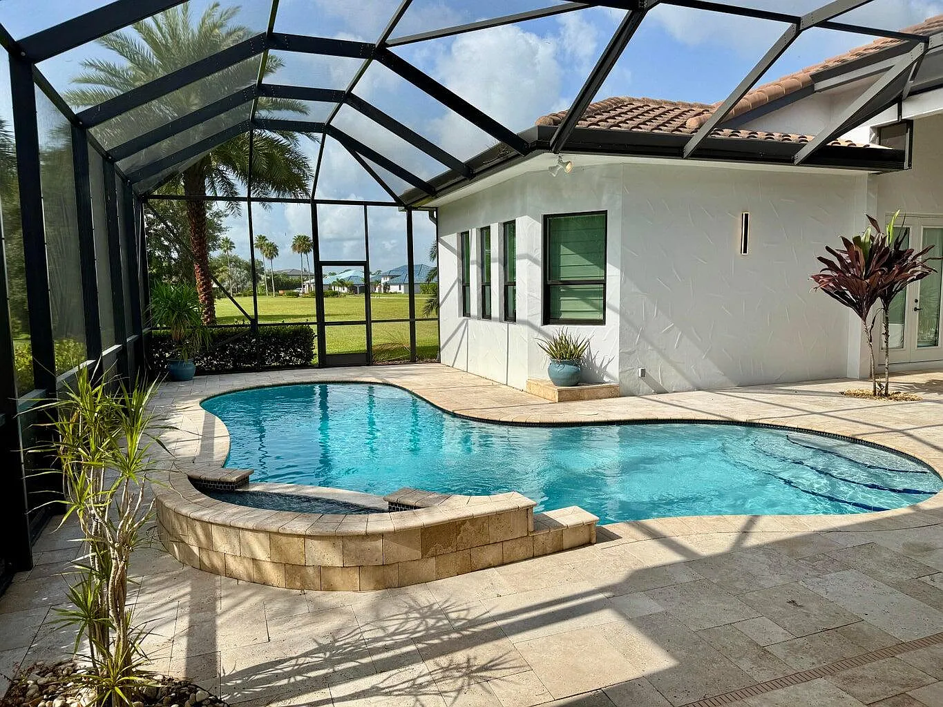 3 bed, 4.0 bath, 2923 sqft, $6,250 — Photo 2