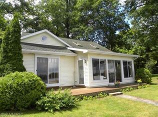 32550 Cable Pkwy, Dowagiac, MI 49047