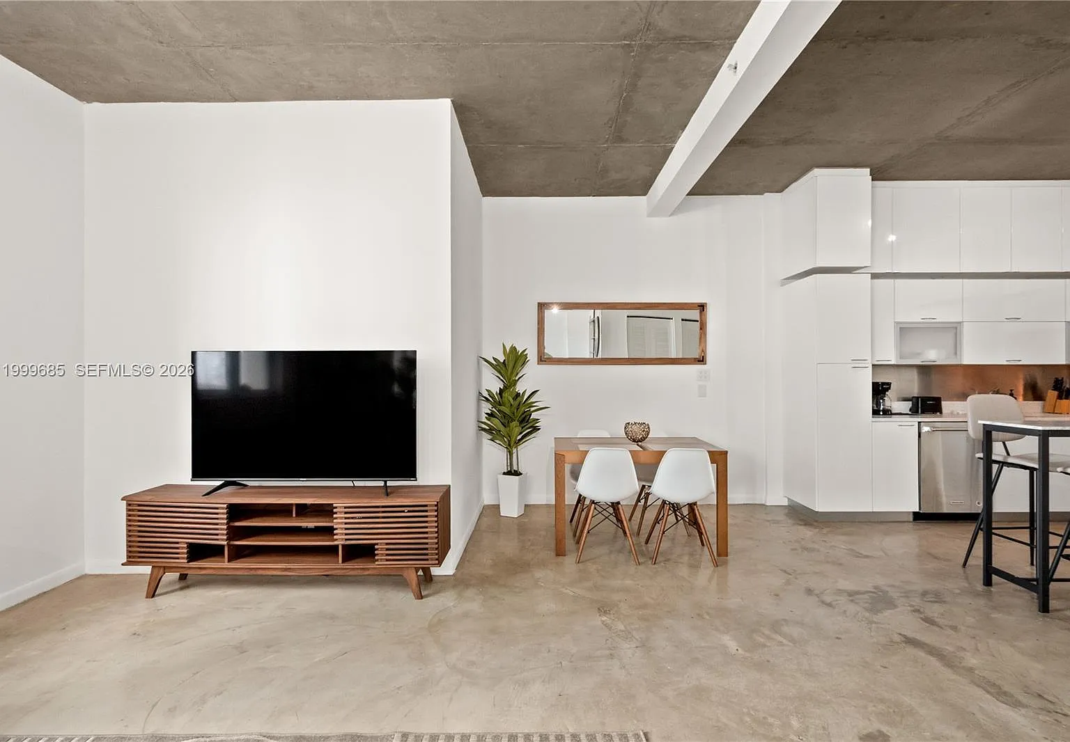 The Loft Downtown Condo — Photo 4