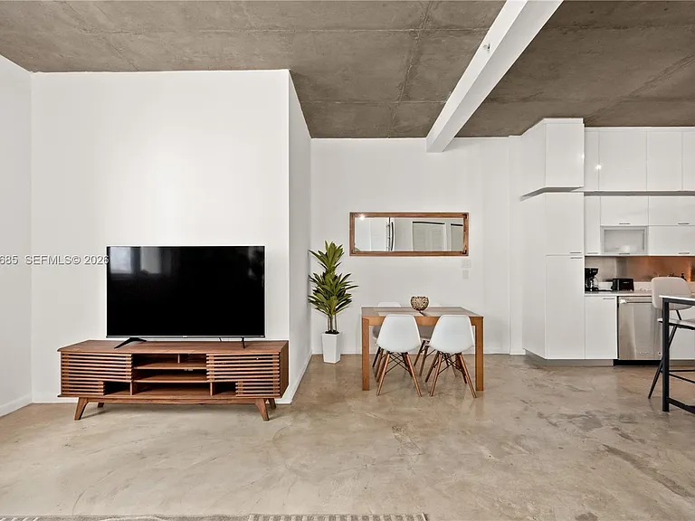 234 NE 3rd St #1704 — Photo 4