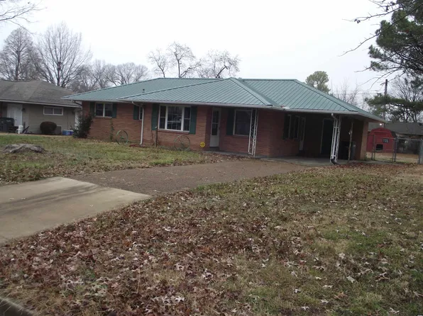 205 W Cheatham St, Union City, TN 38261
