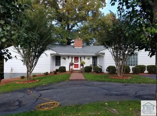 1316 Valley View Rd, Martinsville, VA 24112