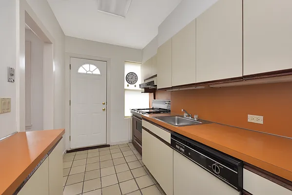 Sold by EXP Realty NYC | media 8