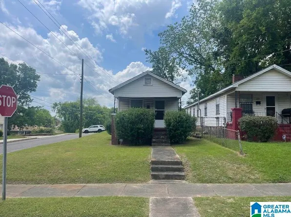 129 61st St, Fairfield, AL 35064