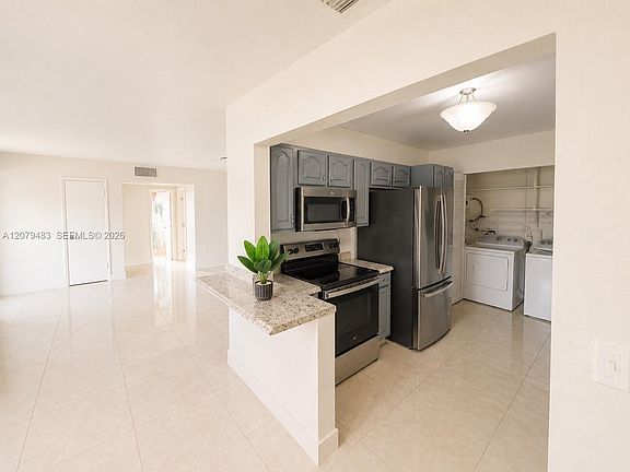 5th image of 21330 Meehan Ave