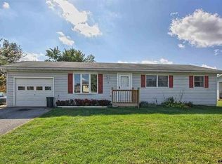 88 Roths Church Rd, Spring Grove, PA 17362