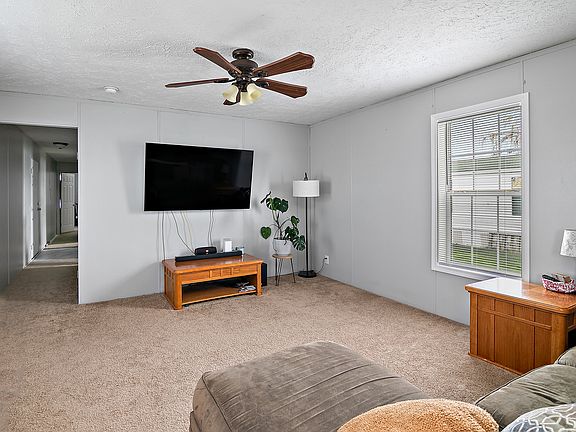 2nd image of 25 Saint Francis Dr