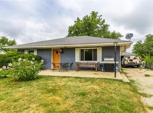 305 Park Ave, Guthrie Center, IA 50115