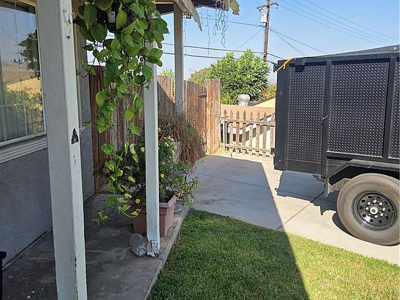 4th image of 6091 Bonhill St