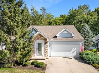 1080 Somerset Ln, Aurora, OH 44202