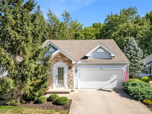 1080 Somerset Ln, Aurora, OH 44202