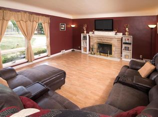 1025 Brookdale Dr, Minneapolis, MN 55444