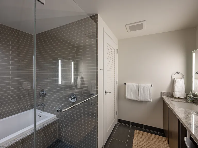 1001 Queen St #3506 — Photo 10