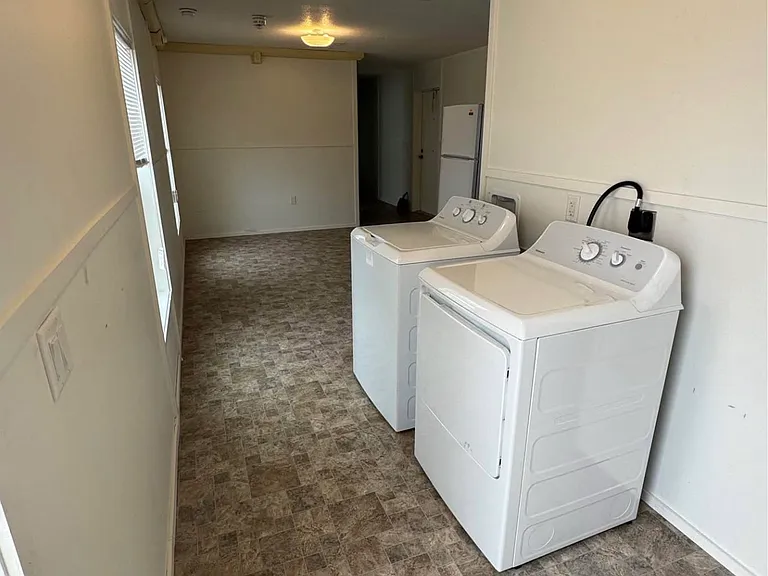 146 Dolphin Hbr N — Photo 5