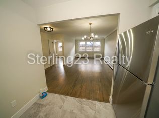 31-16 31st St #3C, Astoria, NY 11106