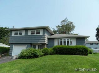 45 Young Ave, New York Mills, NY 13417