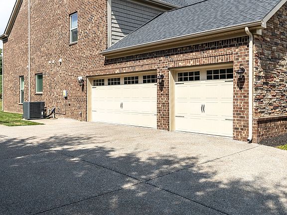 4th image of 699 Harpers Mill Dr