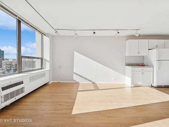 4th image of 1360 N Sandburg Ter APT 809C