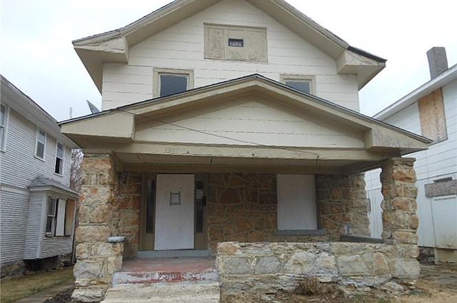1st image of 3221 College Ave