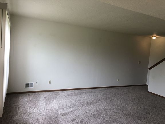 5th image of 1558 Girard Way