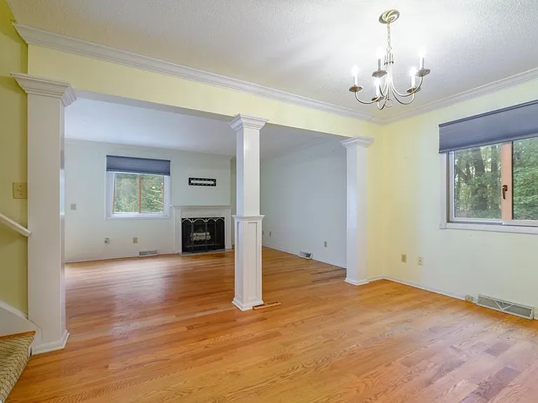 14 Currier Pl — Photo 8