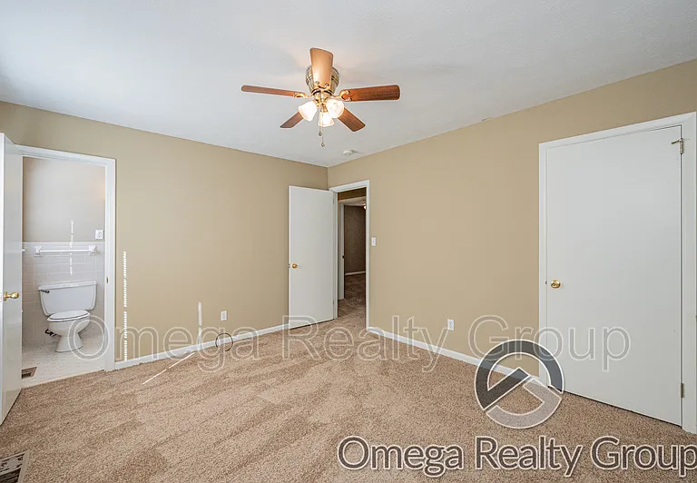 504 Roselle Ln — Photo 19
