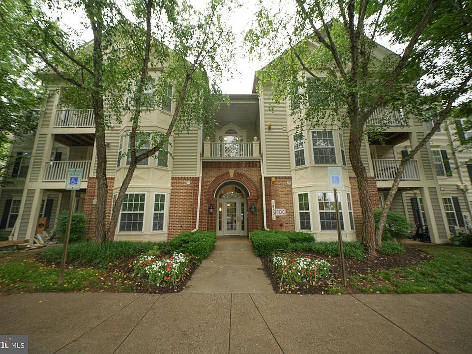 1st image of 18821 Sparkling Water Dr APT T-2