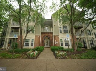 18821 Sparkling Water Dr APT T-2, Germantown, MD 20874