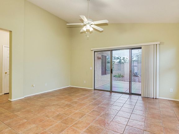 3rd image of 3557 W Warren Ln
