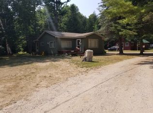 2545 Silver Lodge Trl, Mullett Lake, MI 49761