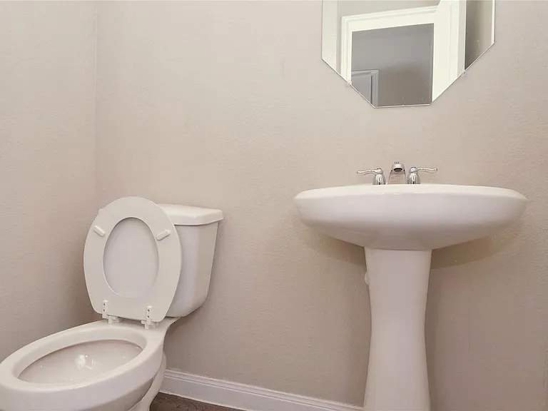 2225 Angie Kaye Dr — Photo 16