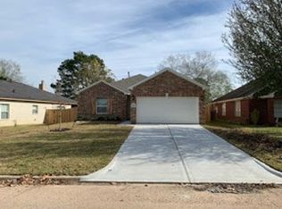 7071 Gentle Breeze Dr, Willis, TX 77318