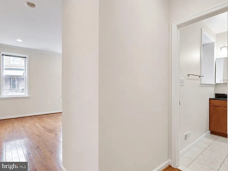 35 Rhode Island Ave NW #A — Photo 14
