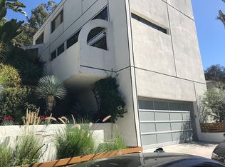 3906 Benedict Canyon Dr, Sherman Oaks, CA 91423