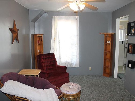 3rd image of 207 Pharis St