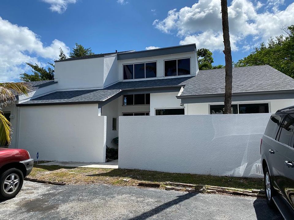 1st image of 20302 SW 85th Ave