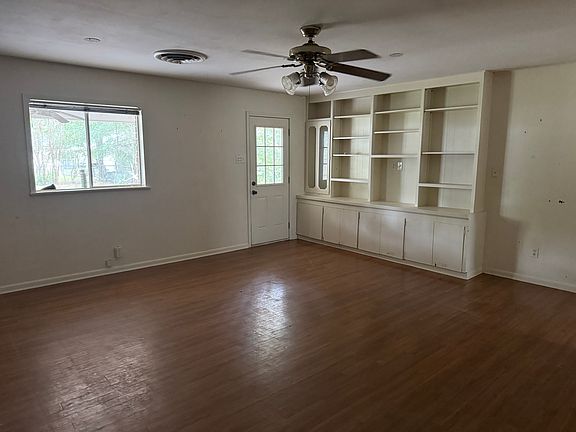3rd image of 1001 Nichols St