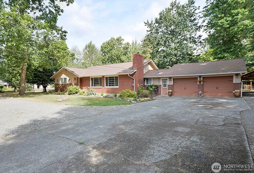 3 bed, 2120 sqft, $3,700 — Photo 1