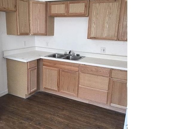 4th image of 2825 E Monte Cristo Ave APT 203