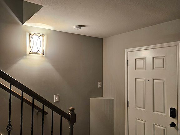 4th image of 125 Davis Ridge Ln