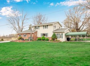 9091 Lake Rd, Barker, NY 14012