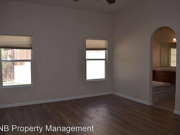 4th image of 5425 Casa Grande Ave