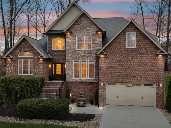 8316 Bluestone Ln, Knoxville, TN 37938