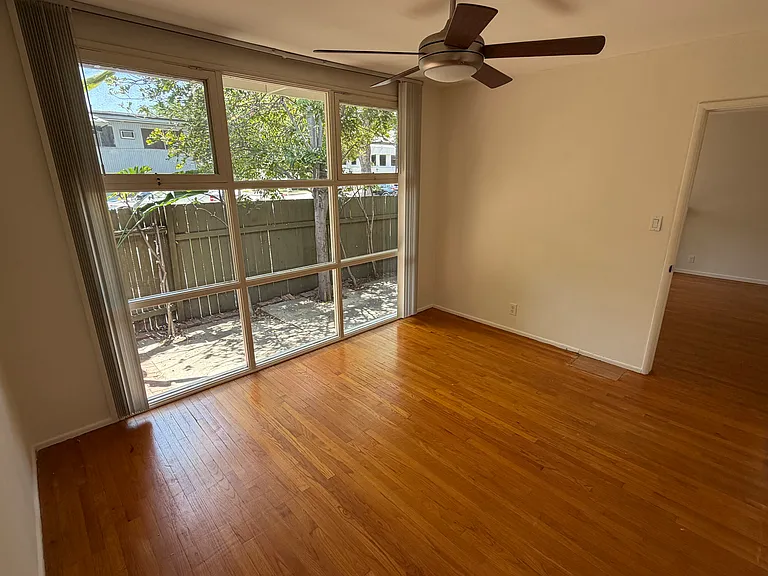 58 N Wilson Ave #64 — Photo 9