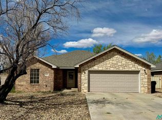 620 Almond Tree Ln, Clovis, NM 88101