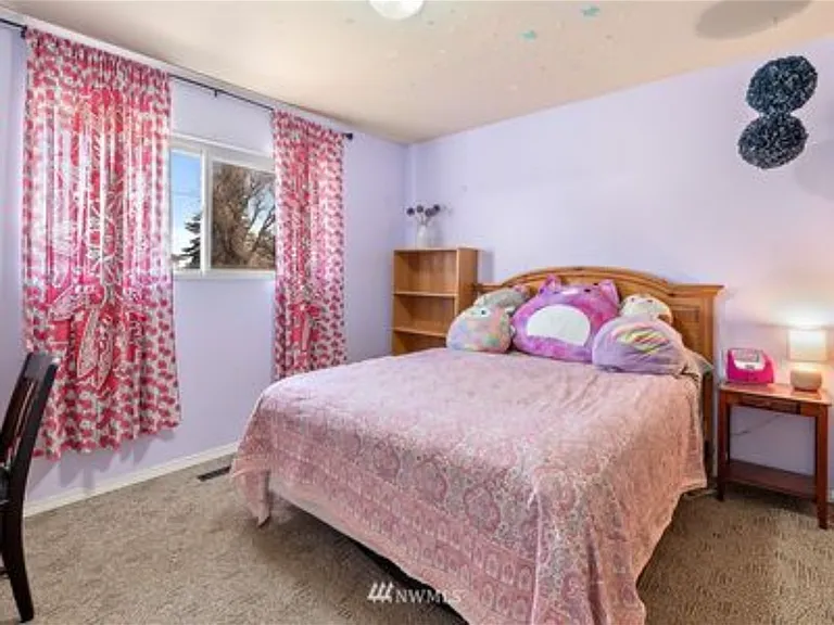 1713 N Water St — Photo 12