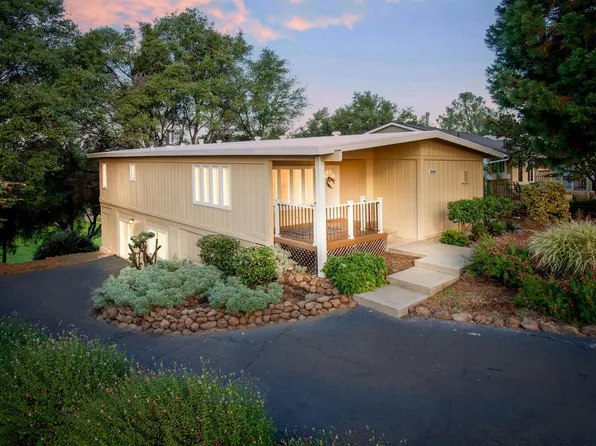 23166 Sunset Ridge Dr, Auburn, CA 95602