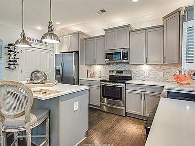 2nd image of 64 Circlewood Dr